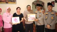 Kapolres Kampar Jenguk Dua Personil Yang Sakit