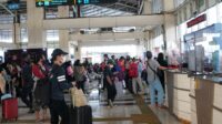 SEBAGIAN BESAR PEMUDIK MENDATANG DIPREDIKSI MENGGUNAKAN JALAN TOL