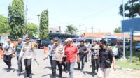Ciptakan Mudik Aman Berkesan, Kapolres Sampang Pimpin Tes Urine Sopir Angkutan Umum Di Terminal Sampang