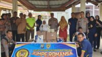 Selain Sembako, Tim Jumpe Romansa Polda Riau Juga Serahkan Alquran Kepada Penghuni Panti Jompo