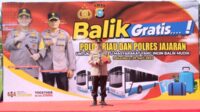 Polda Riau dan Polres Jajaran Lepas Rombongan Layanan Balik Gratis Kembali ke Daerah Asalnya