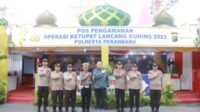 Olah Raga Pagi, Kapolda Riau Sambangi Pos Penjagaan Markas Komando Jajaran TNI dan Pos Pengamanan Operasi Ketupat Lancang Kuning 2023