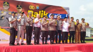 Kapolda Riau Lepas Rombongan Balik Mudik Gratis Idul Fitri 1444 H