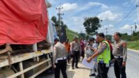 Pengemudi Becak Tewas Digilas Mercedes-Benz