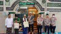 Ditbinmas Polda Metro Jaya Giat Suling dan Serahkan 100 Paket Sembako di Masjid As Syukur