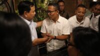 Prabowo Didampingi Gibran Bertemu Relawan Jokowi di Solo