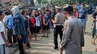 Unit Laka Polres Bogor Polda Jabar Gelar Olah TKP Laka Lantas Sebuah Truk Menabrak Bangunan Rumah di Tenjolaya Ciampea Kabupaten Bogor