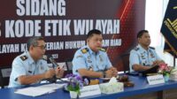 KEPALA DIVISI PEMASYARAKATAN PIMPIN SIDANG MAJELIS KODE ETIK WILAYAH PADA KANTOR WILAYAH KEMENKUMHAM RIAU