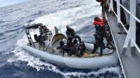 Bakamla RI Evakuasi Korban Kecelakaan 2 Kapal di Laut Timur