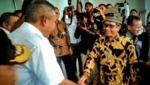 Pj Bupati Kampar Sambut Kedatangan Menkopolhukam Mahfud MD