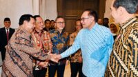 Prabowo Dampingi Presiden Jokowi Temui PM Malaysia