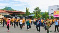 Danrem 181/PVT Hadiri Olah Raga Bersama TNI- Polri Dan Forkopimda Di Mako Polresta Sorong