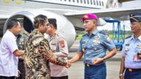 Danlantamal IX Bersama Forkopimda Sambut Kunjungan Kerja Menkopolhukam dan Mendagri di Ambon