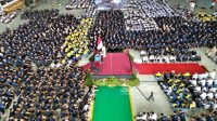 Datang Ke HUT Defend ID, Prabowo Disambut 8000 Pekerja Industri Pertahanan