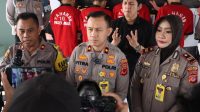 POLSEK JONGGOL TANGKAP PELAKU CURANMOR YG MENGAKU SEBAGAI ANGGOTA KEPOLISIAN POLDA JABAR