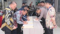 Kapolda Sulsel Tandatangani Kesepakatan Bersama Antara Satgas TPPO Polda Sulsel Dengan Instansi Terkait