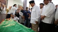 Prabowo Takziah ke Rumah Duka Desmond J Mahesa
