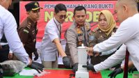 Satresnarkoba Polres Kuansing Musnahkan Barang Bukti Narkotika Jenis Sabu dan Daun Ganja Kering
