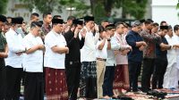 Presiden dan Ibu Iriana Salat Iduladha 1444 H di Istana Yogyakarta Bersama Masyarakat