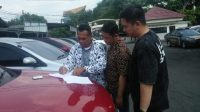 Praktisi Hukum Edukasi Masyarakat Tentang Penarikan Kendaraan Macet Kredit