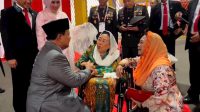 Prabowo Bertemu Istri dan Putri Gus Dur di HUT ke-77 Polri, Yenny Wahid Beri Semangat