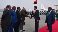 Dentuman Meriam Kehormatan Iringi Keberangkatan Presiden Jokowi Dari Port Moresby