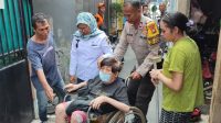 Hadir Ditengah Masyarakat, Aiptu Sumarno Bantu Warganya Kontrol Kerumah Sakit