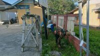 Babinsa Obrak Abrik Halaman Kantor Desa