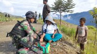 Gerakan “Honai to Honai” Satgas Yonif RK 115/ML Menjaga Kesehatan Masyarakat Papua