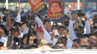 Saat Prabowo Diminta Kader Ngopi di Sela Pidato: Nge-charge Lagi