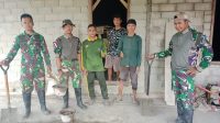 Bantu Warga Renovasi Rumah, Satgas Yonarmed 16/TK Terima Ucapan Terimakasih