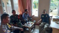 Sinergitas TNI- Polri, Bhabinkamtibmas Desa Cibedug Polsek Ciawi Bersama Babinsa Melaksanakan Kegiatan Sambang Ke Warga Di Wilayah Desa Binaannya