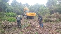 Kodim 1411/Bulukumba Terjunkan alat berat di Lokasi TMMD Ke-117 TA. 2023