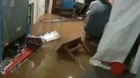 Padang Dilanda Banjir, TPU di Subarang Padang Terkena Longsor