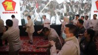 Prabowo Menari Poco-poco Bareng Kader Gerindra di Jakpus