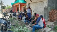 Komsos Bersama Warga Babinsa Koramil 01 Tambun Pinta Stop Tawuran dan Kenakalan Remaja