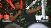 Berikan Jamdan, Dandim 1710/Mimika: Jaga Netralitas TNI Dan Fokus Dalam Penanganan Stunting
