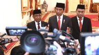 Presiden Jokowi Minta Menkominfo Budi Arie Setiadi Utamakan Penyelesaian BTS