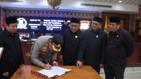 DPRD Kota Tangerang dan Polres Metro Tangerang Kota Tandatangani Nota Kesepahaman Bantuan Pengamanan dan Produk Hukum