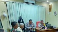Kapolsek Cibungbulang Bersama Danramil, Ketua MUI, Camat, Kepala Desa Dan Tokoh Masyarakat Tutup Rumah Kontrakan Yang Di Duga Sebagai Tempat Prostitusi