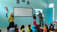 Anak-Anak SDN 2 Kedungrejo Dibekali Bela Negara Oleh Babinsa