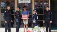 Peduli Sesama Satbrimob Polda Kalbar, Salurkan Bantuan Kemanusiaan Disalah Satu Panti Asuhan
