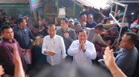 Blusukan Bareng Jokowi di Malang, Prabowo Diserbu Swafoto Para Pedagang Pasar Bululawang