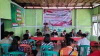 Bhabinkamtibmas Polsek Air Besar Singgung Masalah Karhutla Pada Musdes Engkangin