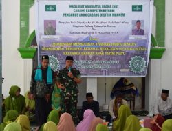 Tingkatkan Hubungan Silaturahmi Kepada Masyarakat Di Perbatasan Papua, Dansatgas Yonif 122/TS Hadir Di Acara Pengajian Muslimat Nahdatul Ulama Sekaligus Berikan Pelayanan Kesehatan