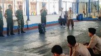 Babinsa Koramil Berikan Bimbingan MPLS SMA IT Ponpes Al-Bina Ratusan Murid Semangat Menggebu-gebu