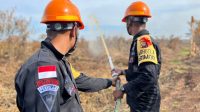 Tanggap Bencana Satbrimob Polda Kalbar Akan Laporan Kemunculan Titik Api Dilingkungan Pemukiman Masyarakat