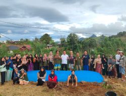 Mahasiswa KKN Umri Sosilisasikan Pembuatan Pupuk Kompos dari Jerami Padi di Jorong Bandar Rait Nagari Baruah Gunung