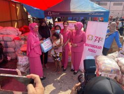 Ibu-ibu Bhayangkari Sambangi Lokasi Penampungan Pengungsi Korban Kebakaran di Penjaringan Jakut