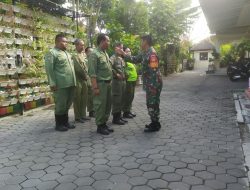 Begini Cara Babinsa Purwodiningratan Dalam Meningkatkan Kedisiplinan Linmas